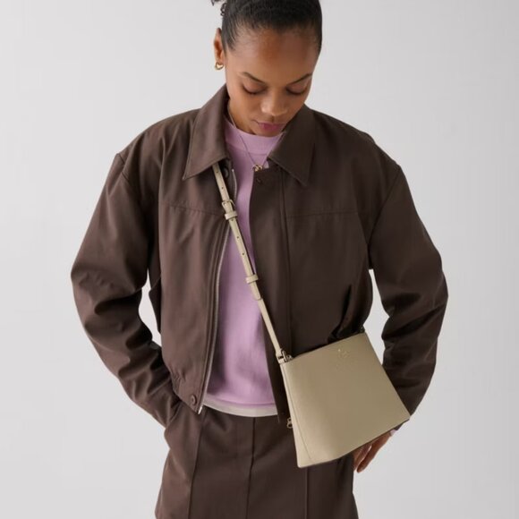 NWT Kate Spade Leila Medium Crossbody Light Sand FREE SHIPPING - Picture 5 of 6